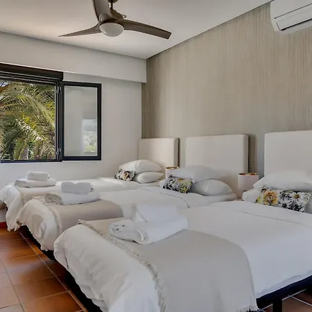 Enri | Oasis Mediterráneo · Piscina *